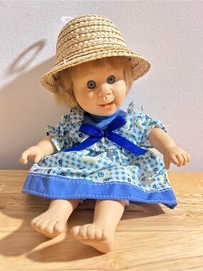 Vintage 1997 Gi-Go Toys Baby Doll Gingham Dress Straw Hat Cottagecore 11"